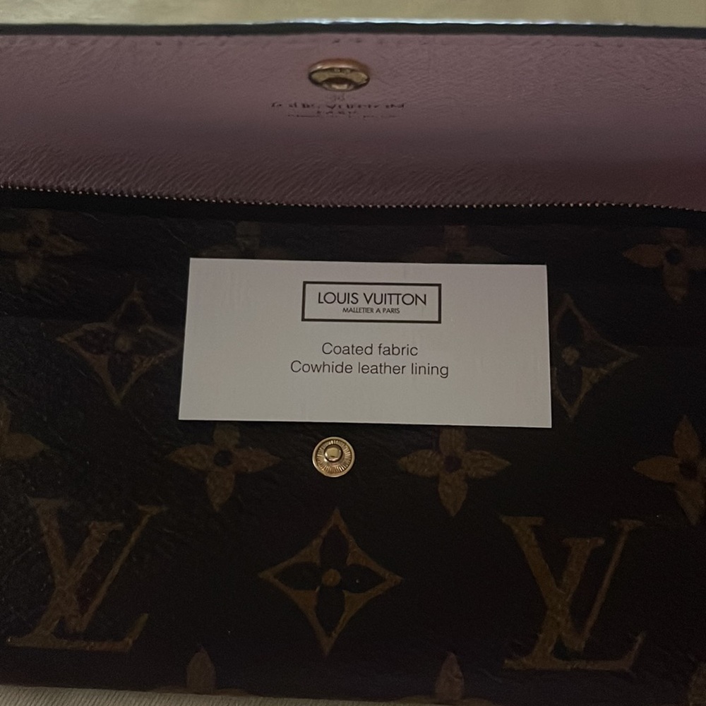 Louis Vuitton wallet - Picture 8 of 8